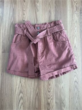 Abercrombie & Fitch High-Waist Paperbag Shorts in Dusty Rose